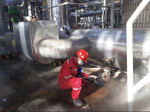 Nhà máy Đạm Cà Mau tự chủ bảo dưỡng tổng thể năm 2023- Ảnh 3. Tập thể Nhà máy Đạm Cà Mau tập trung, cẩn trọng cả trước, trong và sau bảo dưỡng