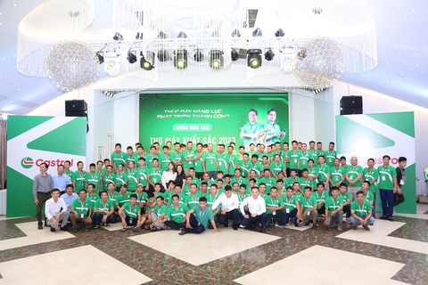 Castrol tăng tốc lộ trình sự nghiệp cho cộng đồng thợ máy trẻ - Ảnh 1. Thợ máy xuất sắc của Castrol giúp nhiều thợ máy nâng cao tay nghề