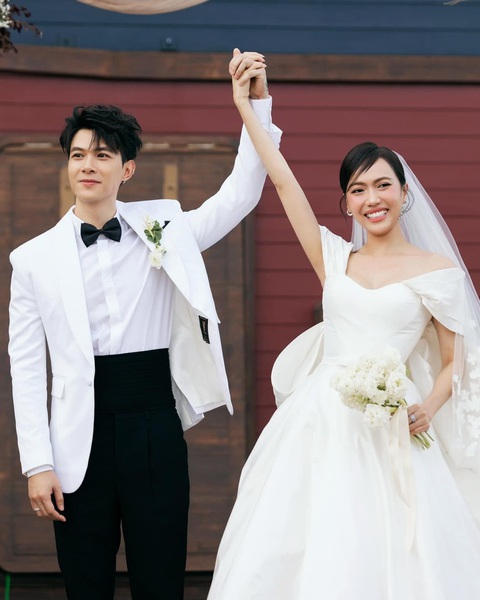 Anh Tú phủ nhận tin đồn li hôn, không 'nhắn tin với gái lạ' - Ảnh 1. Rộ nghi vấn hôn nhân đẹp như mơ giữa Diệu Nhi và Anh Tú đứng bên bờ vực