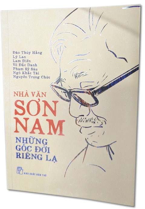 "Ông già Nam Bộ" trong mắt con gái - Ảnh 2. Quyển sách Nhà văn Sơn Nam - Những góc đời riêng lạ - Ảnh: LINH ĐOAN