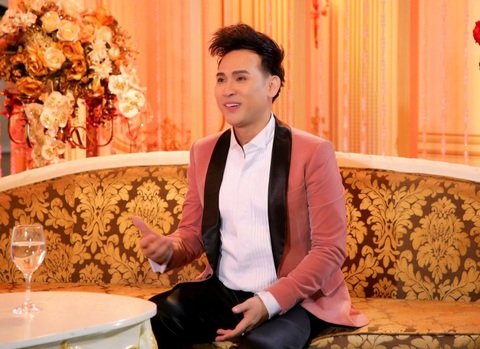 Ca sĩ Nguyên Vũ trong chương trình Đời nghệ sĩ - Ảnh: VTV9 Ca sĩ Nguyên Vũ trong chương trình Đời nghệ sĩ - Ảnh: VTV9