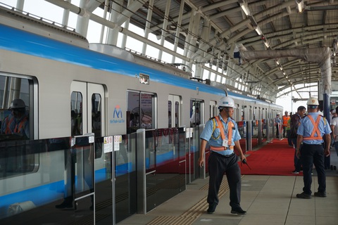 Làm 200km metro ở TP.HCM: Đề xuất duyệt toàn dự án một lần - Ảnh 1. Metro số 1 có mục tiêu hoàn thành vào cuối năm nay - Ảnh: ĐỨC PHÚ