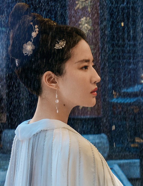 Mộng hoa lục là đòn bẩy đưa tên tuổi Lưu Diệc Phi tiến xa hơn, giữ vững vị thế của mình trong lòng khán giả dòng phim cổ trang. Mộng hoa lục là đòn bẩy đưa tên tuổi Lưu Diệc Phi tiến xa hơn, giữ vững vị thế của mình trong lòng khán giả dòng phim cổ trang.