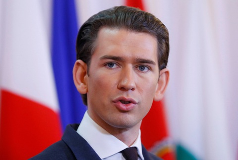 Cựu thủ tướng Áo Sebastian Kurz phát biểu họp báo sau một cuộc họp nội các ngày 19-12-2017 - Ảnh: REUTERS Cựu thủ tướng Áo Sebastian Kurz phát biểu họp báo sau một cuộc họp nội các ngày 19-12-2017 - Ảnh: REUTERS