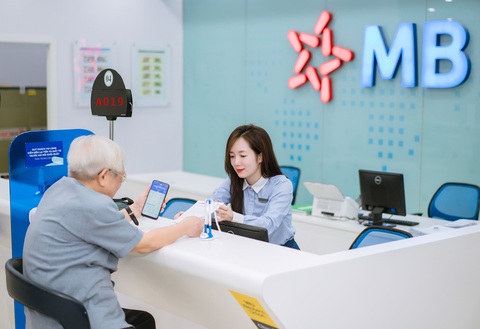 MB vào Top 50 công ty niêm yết tốt nhất Việt Nam 2023 của Forbes - Ảnh 4. MB vào Top 50 công ty niêm yết tốt nhất Việt Nam 2023 của Forbes - Ảnh 4.