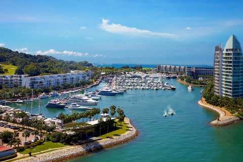 Singapore kê biên thêm nhà của băng đảng rửa tiền Trung Quốc - Ảnh 1. Vịnh Sentosa, nơi cảnh sát Singapore kê biên 7 căn biệt thự của nhóm tội phạm rửa tiền - Ảnh: TRIPZILLA
