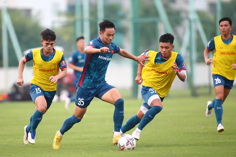 Giải U23 Đông Nam Á 2023: U23 Việt Nam sẵn sàng bảo vệ ngôi vương - Ảnh 1. Đội hình U23 Việt Nam có sự kết hợp giữa những tài năng U18 và các cầu thủ từng thi đấu ở V-League - Ảnh: HOÀNG TÙNG