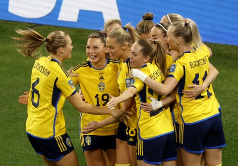 Hạ gục chủ nhà Úc, Thụy Điển đoạt huy chương đồng World Cup 2023 - Ảnh 1. Niềm vui chiến thắng của tuyển nữ Thụy Điển - Ảnh: REUTERS
