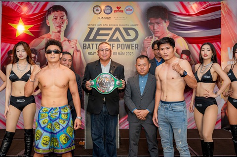 Trịnh Thế Long đấu võ sĩ boxing Thái Lan tranh đai WBC châu Á - Ảnh 1. Trịnh Thế Long (trái) sẽ so tài cùng võ sĩ boxing hàng đầu Thái Lan Chayanon Phothijun - Ảnh: M.Q.