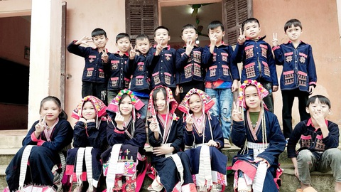 Cô giáo cắm bản: 'Mình bỏ đi thì những đứa trẻ nơi đây sẽ ra sao?' - Ảnh 5. Học sinh Trường tiểu học & THCS Nật Sơn, Kim Bôi, Hòa Bình - Ảnh: Tác giả cung cấp