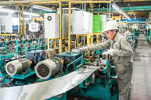 Nhiều doanh nghiệp sản xuất trong nước gặp khó khăn do vướng quy chuẩn đối với thép không gỉ - Ảnh: N.KH. Nhiều doanh nghiệp sản xuất trong nước gặp khó khăn do vướng quy chuẩn đối với thép không gỉ - Ảnh: N.KH.