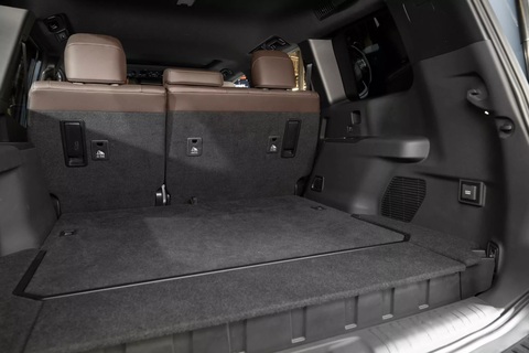 Ảnh thực tế và một số thông tin thêm về Toyota Land Cruiser Prado mới - Ảnh 13. Ảnh thực tế và một số thông tin thêm về Toyota Land Cruiser Prado mới - Ảnh 13.