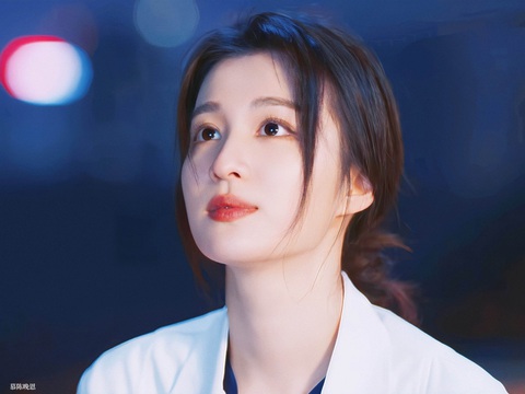 ‘Tiểu Lưu Diệc Phi’ Vương Sở Nhiên dính liên hoàn phốt chảnh choẹ gian dối - Ảnh 2. Vương Sở Nhiên liên tiếp dính thị phi