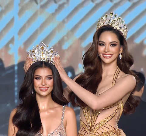 Mỹ nhân Thái lập kỉ lục với 3 lần đăng quang hoa hậu - Ảnh 1. Anntonia Porsild đăng quang Miss Universe Thái Lan 2023