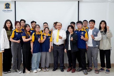 Chương trình tài năng GDU: ‘Học với lãnh đạo để trở thành lãnh đạo’ - Ảnh 3. Chương trình tài năng GDU: ‘Học với lãnh đạo để trở thành lãnh đạo’ - Ảnh 3.