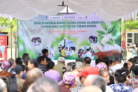Dược Hậu Giang phối hợp tổ chức khám bệnh, phát thuốc tại xã Quỳnh Long - Ảnh 1. Dược Hậu Giang phối hợp tổ chức khám bệnh, phát thuốc tại xã Quỳnh Long - Ảnh 1.