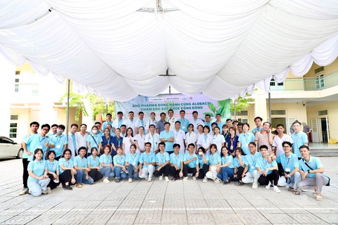 Dược Hậu Giang phối hợp tổ chức khám bệnh, phát thuốc tại xã Quỳnh Long - Ảnh 4. Dược Hậu Giang phối hợp tổ chức khám bệnh, phát thuốc tại xã Quỳnh Long - Ảnh 4.