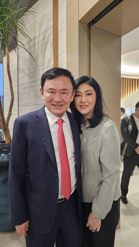 Cả ông Thaksin và bà Yingluck đều sống lưu vong nhiều năm nay - Ảnh: FBNV Cả ông Thaksin và bà Yingluck đều sống lưu vong nhiều năm nay - Ảnh: FBNV