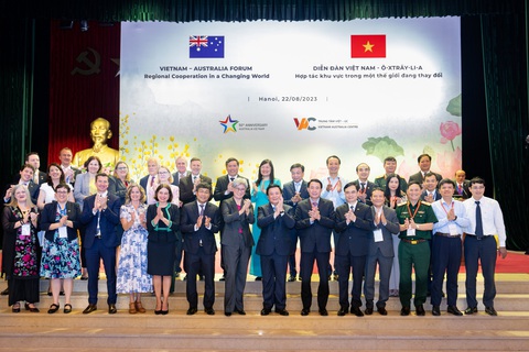 Úc muốn nâng tầm quan hệ với Việt Nam - Ảnh 3. Ngoại trưởng Úc Penny Wong dự Diễn đàn Việt - Úc được tổ chức tại Học viện Chính trị quốc gia Hồ Chí Minh - Ảnh: Trung tâm Việt - Úc