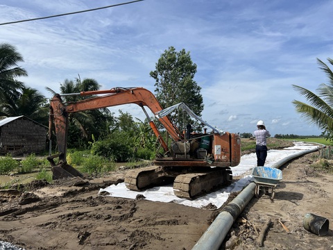 Dự án cao tốc Cần Thơ - Cà Mau ‘đứng hình’ vì thiếu cát - Ảnh 1. Dự án cao tốc Cần Thơ - Cà Mau "đứng hình" vì thiếu cát - Ảnh: M.L.