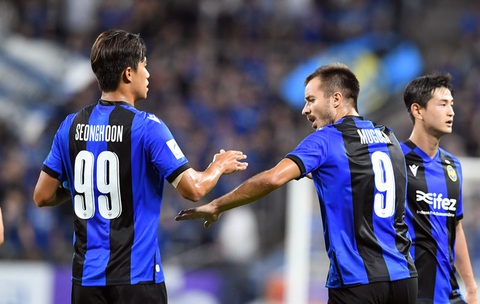 Thua ngược Incheon Utd, Hải Phòng không thể dự AFC Champions League - Ảnh 3. Niềm vui của Incheon Utd sau bàn gỡ hòa - Ảnh: SPORTSEOUL
