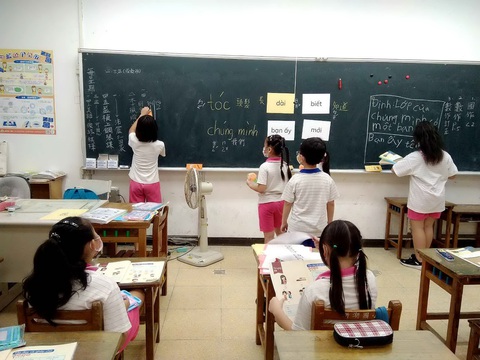 Những sứ giả của tiếng Việt khắp thế giới - Ảnh 2. Lớp học tiếng Việt của cô giáo Hằng ở Đài Loan - Ảnh: nhân vật cung cấp