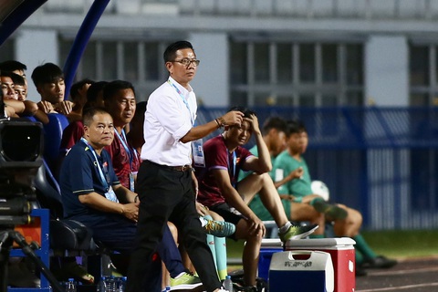 HLV Hoàng Anh Tuấn muốn quên trận đấu U23 Việt Nam thắng U23 Philippines - Ảnh: HOÀNG TÙNG HLV Hoàng Anh Tuấn muốn quên trận đấu U23 Việt Nam thắng U23 Philippines - Ảnh: HOÀNG TÙNG