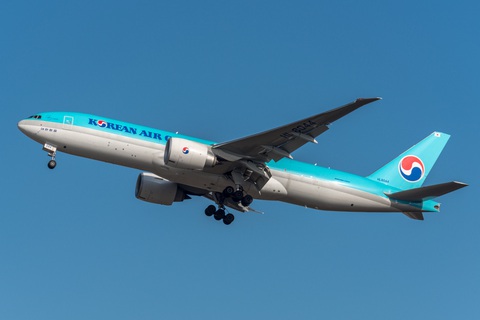 Hàng không Hàn Quốc chuẩn bị 'cân hành khách' - Ảnh 1. Hãng hàng không quốc gia Hàn Quốc Korean Air cho biết họ sẽ cân trọng lượng hành khách - Ảnh: KOREA HERALD