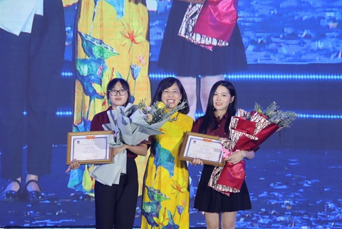 Trường ĐH Nguyễn Tất Thành: 50 tỉ đồng học bổng tặng tân sinh viên 2023 - Ảnh 1. Trường ĐH Nguyễn Tất Thành: 50 tỉ đồng học bổng tặng tân sinh viên 2023 - Ảnh 1.