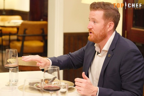 Ông Antoin Breen: Món ngon, vang ngon và quan trọng nhất là bạn bè tốt - Ảnh 3. Ông Antoin Breen: Món ngon, vang ngon và quan trọng nhất là bạn bè tốt - Ảnh 3.