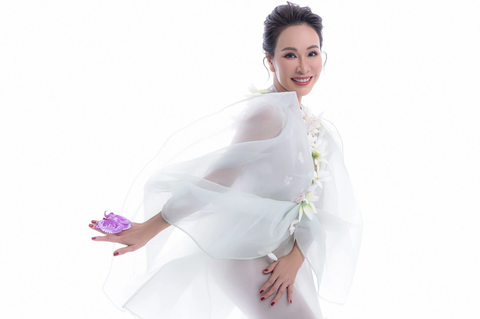 Chính thức: Lộ diện 4 "chị đẹp" tham gia Chị đẹp đạp gió rẽ sóng 2023 - Ảnh 3. Uyên Linh chia sẻ: “Tôi mong muốn có dịp ngồi lại với các "Chị đẹp" để nghe nhiều câu chuyện hơn khi cùng nhau đứng trên sân khấu hay sau cánh gà”.