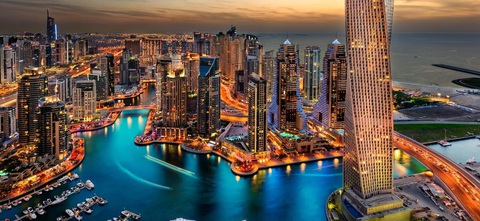 Dân Nga đem tiền sang Dubai đầu tư bất động sản - Ảnh 1. Tòa nhà cao nhất thế giới Burj Khalifa có thể được nhìn thấy từ hầu hết mọi nơi trong thành phố - Ảnh: LONELY PLANET
