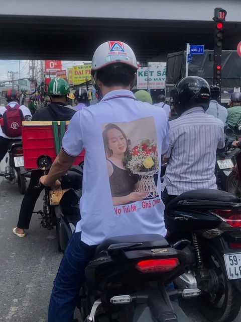 Ảnh vui 23-8: 'Trình' uống sữa tăng vọt sau 180 ngày - Ảnh 5. Tui không hề bị ép luôn đó mọi người.