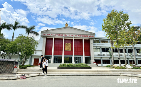 Điểm chuẩn Truờng đại học Giao thông vận tải TP.HCM tăng hơn 10 điểm - Ảnh 1. Điểm chuẩn Trường đại học Giao thông vận tải TP.HCM tăng sốc so với năm 2022 - Ảnh: M.G.