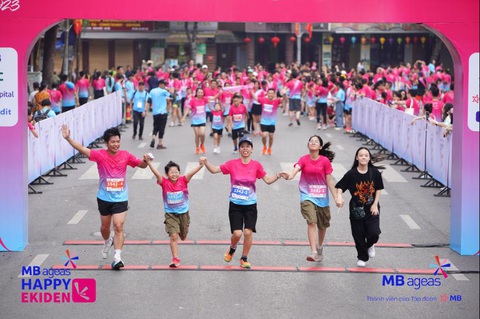 MB Ageas Life nỗ lực trao ‘Hạnh Phúc Lành’ cho cộng đồng - Ảnh 3. MB Ageas Life nỗ lực trao ‘Hạnh Phúc Lành’ cho cộng đồng - Ảnh 3.