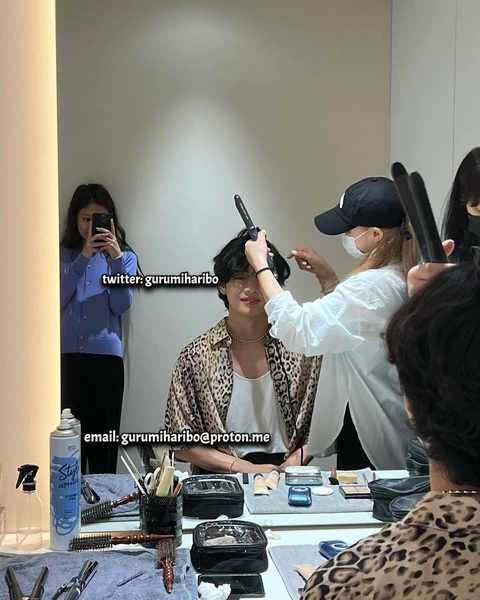 Báo Pháp đưa tin Jennie và V (BTS) xác nhận đang hẹn hò - Ảnh 6. Báo Pháp đưa tin Jennie và V (BTS) xác nhận đang hẹn hò - Ảnh 6.