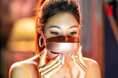 Nữ chính gây 'ám ảnh' nhất màn ảnh Hàn gọi tên 'Mask Girl' - Ảnh 1. Tạo hình nữ chính Mask Girl của Lee Han Byeol