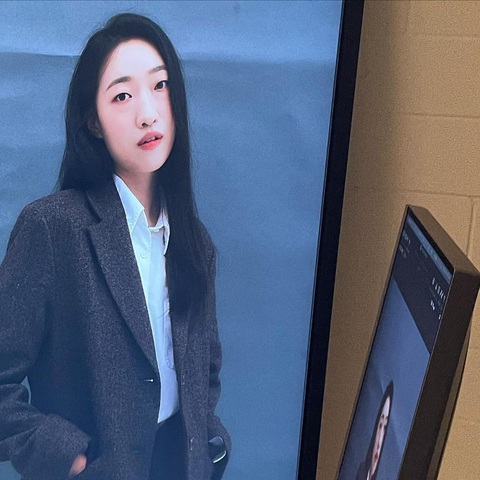 Nữ chính gây 'ám ảnh' nhất màn ảnh Hàn gọi tên 'Mask Girl' - Ảnh 4. Lee Han Byeo đăng hình ảnh tạo hình nhân vật trên trang cá nhân