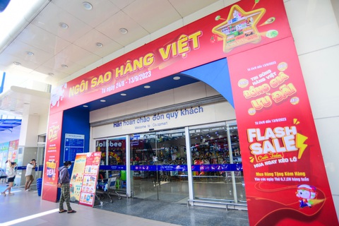 Chương trình “Ngôi sao hàng Việt” đã khởi động với nhiều ưu đãi hấp dẫn - Ảnh: QUANG ĐỊNH Chương trình “Ngôi sao hàng Việt” đã khởi động với nhiều ưu đãi hấp dẫn - Ảnh: QUANG ĐỊNH