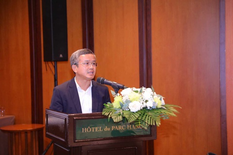 Lao động trẻ không cần lo chuyện Nhật Bản bãi bỏ chương trình thực tập sinh - Ảnh 2. Ông Phạm Viết Hương phát biểu tại hội thảo ngày 25-8 - Ảnh: TRÀ MY
