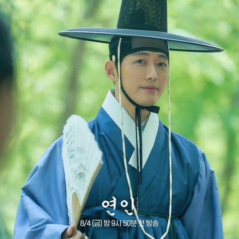 Rating 'Người yêu dấu' tăng mạnh sau cảnh hôn của Nam Goong Min với bạn diễn kém 13 tuổi - Ảnh 4. Sức hút đến từ khả năng diễn xuất của Nam Goong Min thêm một lần nữa được bảo chứng làm lu mờ khoảng cách tuổi tác với bạn diễn