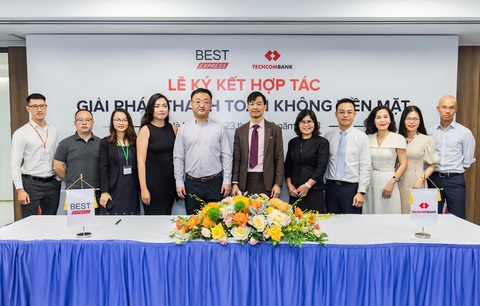 BEST Express Việt Nam đẩy mạnh giao hàng không tiền mặt với Dynamic QR của Techcombank - Ảnh 3. Sự kiện hợp tác với Techcombank nằm trong khuôn khổ dự án “giao hàng không tiền mặt” mà BEST Express đang đẩy mạnh trên toàn hệ thống. Ảnh: Đình Tùng