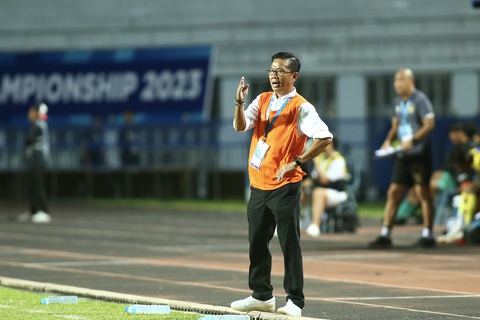 HLV Hoàng Anh Tuấn: 'Tôi vui vì U23 Việt Nam vô địch với nhiều cầu thủ 17, 18 tuổi' - Ảnh 2. HLV Hoàng Anh Tuấn đã có danh hiệu đầu tiên khi dẫn dắt một đội tuyển Việt Nam - Ảnh: HOÀNG TÙNG