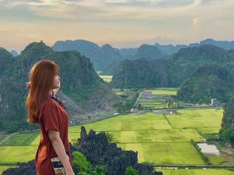 Rủ nhau đi trốn ở đâu xa Hà Nội dịp lễ 2-9? - Ảnh 7. Vẻ đẹp của mảnh đất Ninh Bình là gợi ý không thể bỏ lỡ dịp lễ 2-9 - Ảnh: THÙY DUNG