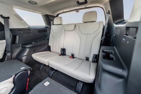 Hyundai Custo và Palisade: - Ảnh 10. Hàng ghế 3 có thêm chế độ sưởi, trong khi hàng ghế 2 có tính năng làm mát, tựa đầu mới và tựa tay tùy chỉnh được góc dựng