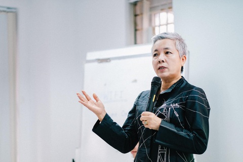 'Khen cô giáo 'dáng đẹp' cũng là quấy rối tình dục' - Ảnh 4. Bà Nguyễn Vân Anh, giám đốc Trung tâm CSAGA - Ảnh: MAI THƯƠNG