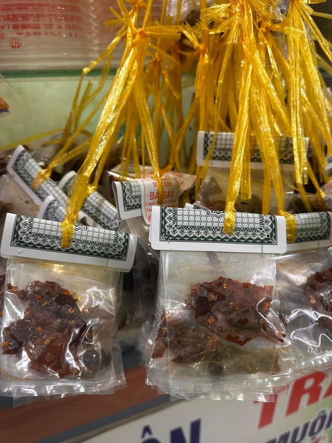 Ảnh vui 29-8: Bài tập về nhà 'vẽ chân dung mẹ em' - Ảnh 5. "Cao lương mỹ vị" của thế hệ 8X, 9X.
