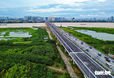 Thông xe cầu Vĩnh Tuy 2, mảnh ghép hoàn chỉnh tuyến vành đai tỷ USD của H - Ảnh 1. Cầu Vĩnh Tuy 2 trước ngày thông xe - Ảnh: HỒNG QUANG