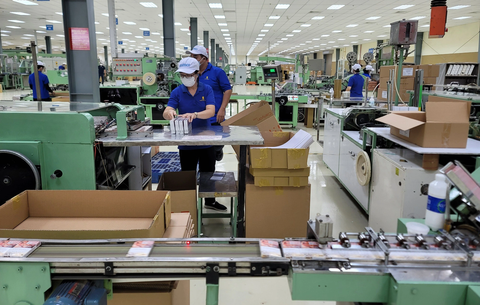 Khánh thành Nhà máy thuốc lá Khatoco sau khi di dời khỏi TP Nha Trang - Ảnh 3. Các dây chuyền máy móc, thiết bị hiện đại của Nhà máy thuốc lá Khatoco Khánh Hòa - Ảnh: TRẦN HƯỚNG