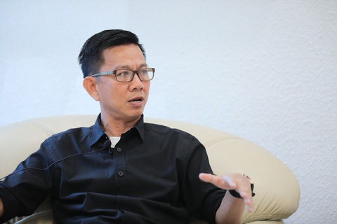Giao lưu HLV Hoàng Anh Tuấn: 'Tôi muốn cầu thủ chịu đựng được áp lực' - Ảnh 2. HLV Hoàng Anh Tuấn luôn tạo điều kiện cho các cầu thủ trẻ - Ảnh: DANH KHANG